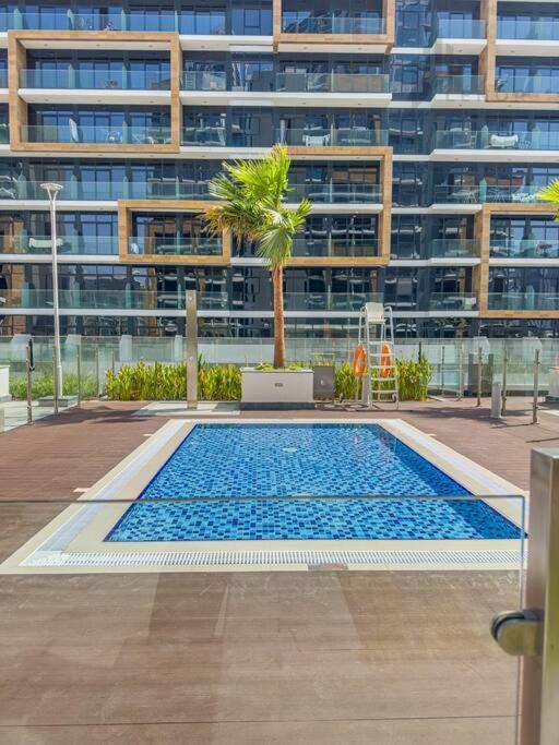 Chic 2br With Partial Burj Khalifa View * Dubai