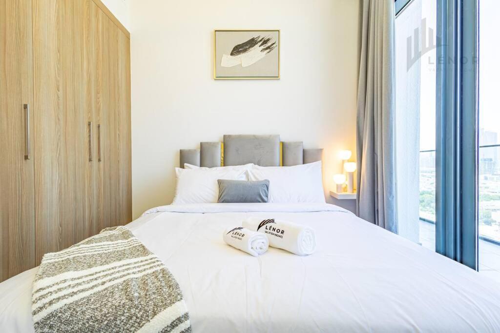 Apartment Chic 2br With Partial Burj Khalifa View