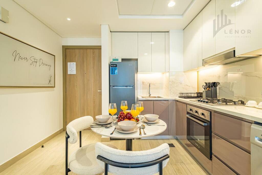 Chic 2br With Partial Burj Khalifa View Apartment Dubai