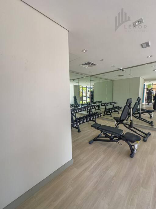 Chic 2br With Partial Burj Khalifa View *