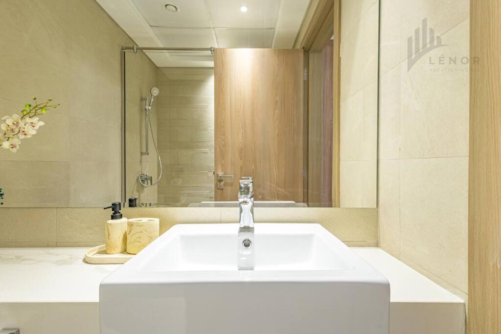 Chic 2br With Partial Burj Khalifa View