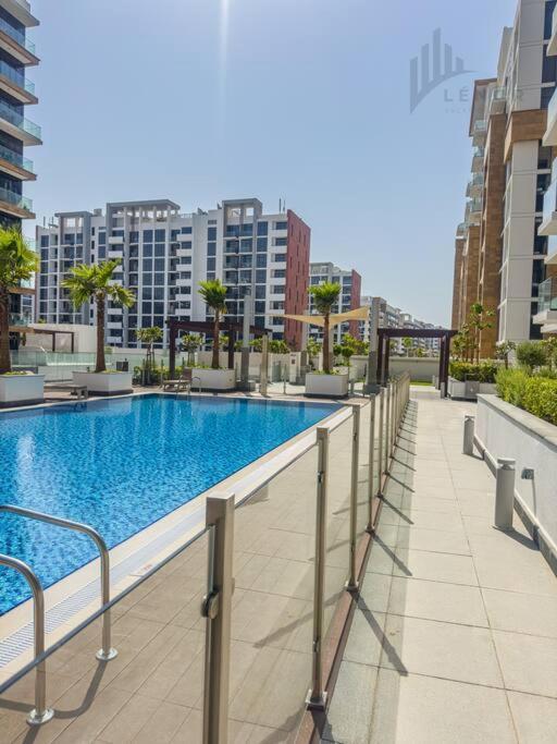 Apartment Chic 2br With Partial Burj Khalifa View *