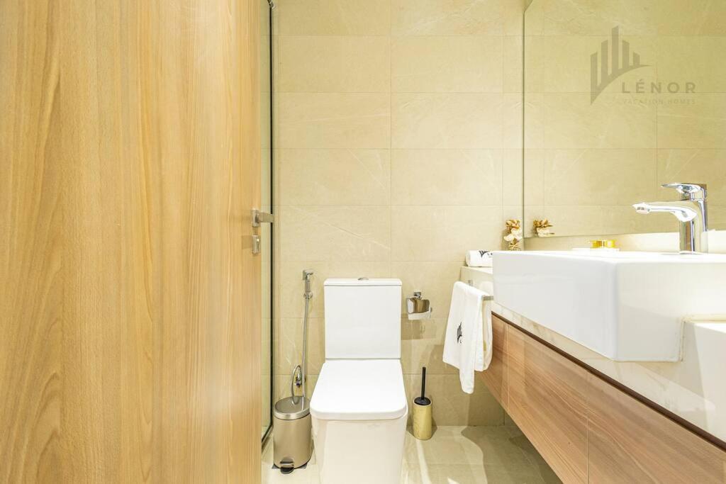 Apartment Chic 2br With Partial Burj Khalifa View *