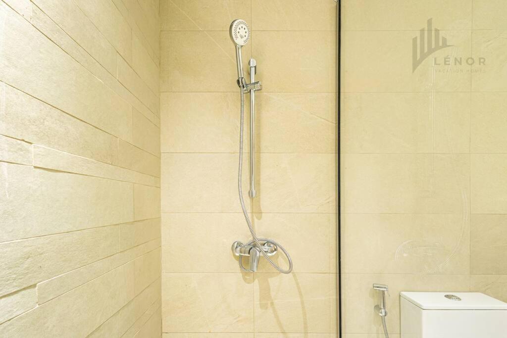 Chic 2br With Partial Burj Khalifa View Dubai