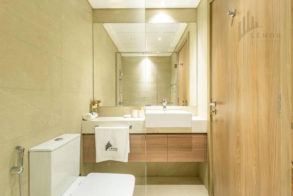 Apartment Chic 2br With Partial Burj Khalifa View *