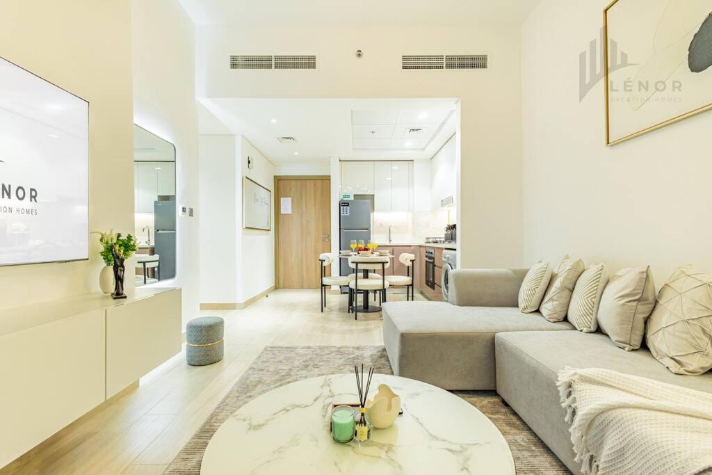 Apartment Chic 2br With Partial Burj Khalifa View *