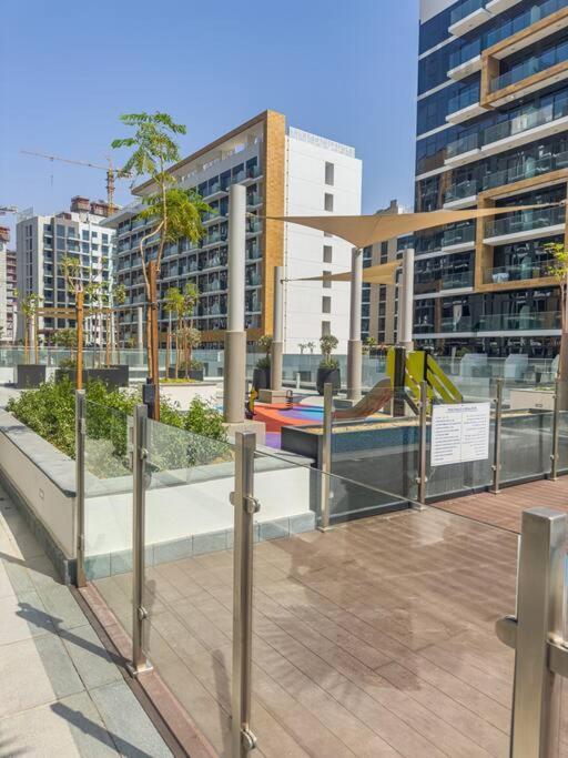 Chic 2br With Partial Burj Khalifa View *