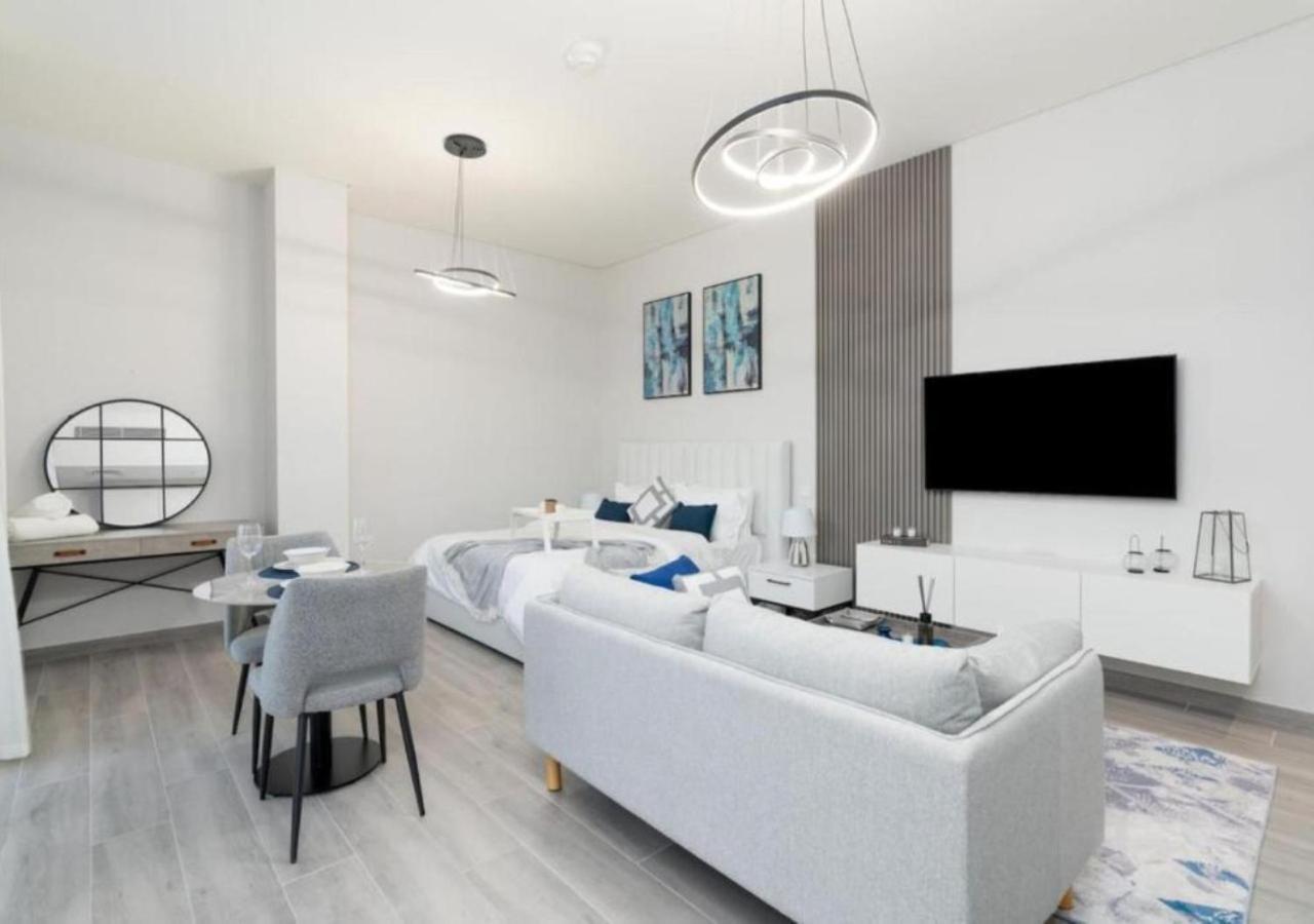 Apartment Sophisticated Studio With Huge Balcony At Mesk 1 By Vibel *