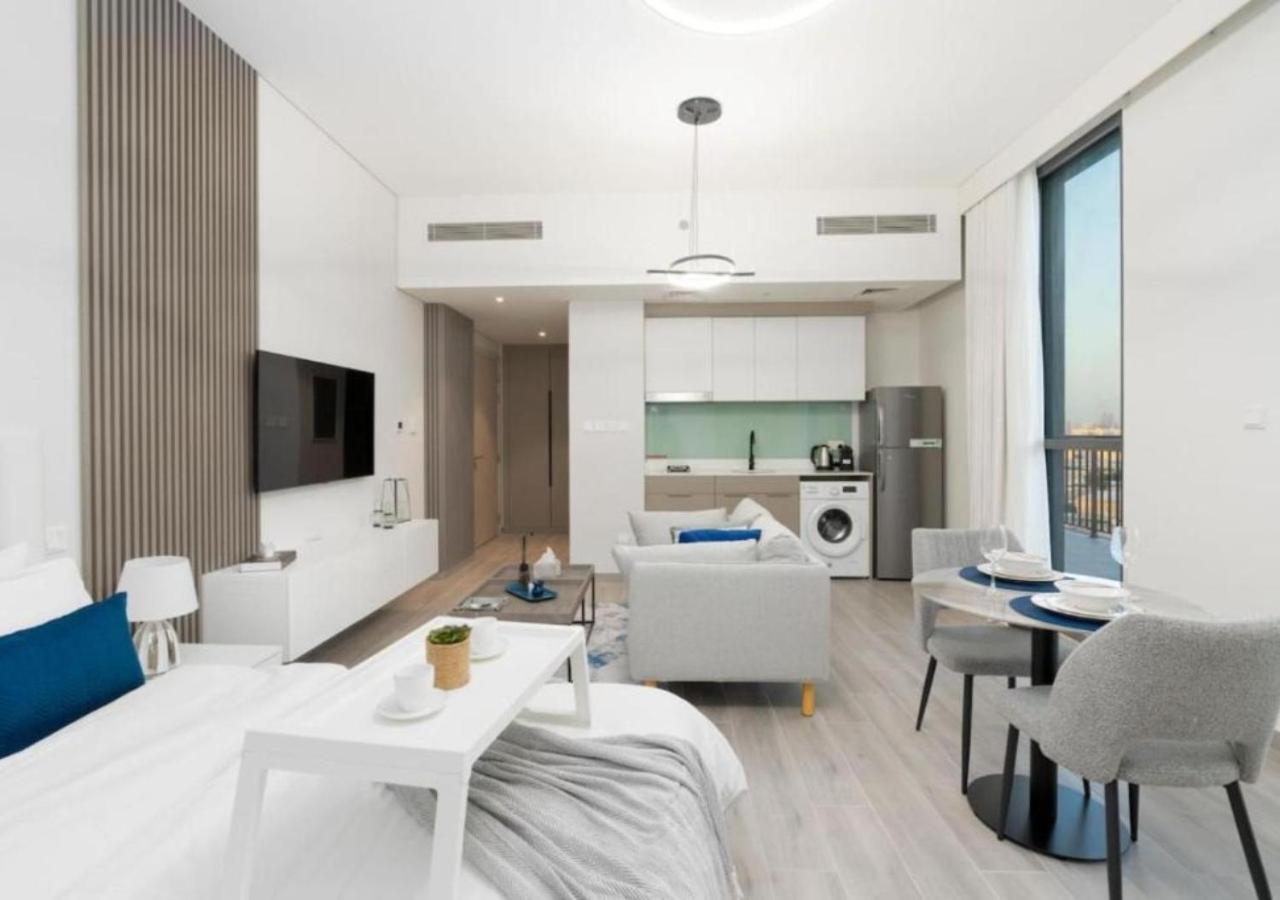Sophisticated Studio With Huge Balcony At Mesk 1 By Vibel Apartment