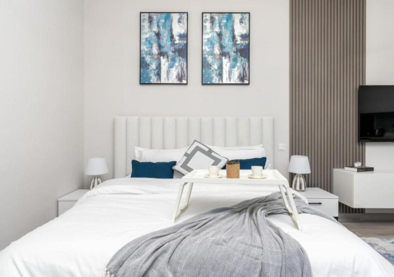 Sophisticated Studio With Huge Balcony At Mesk 1 By Vibel *