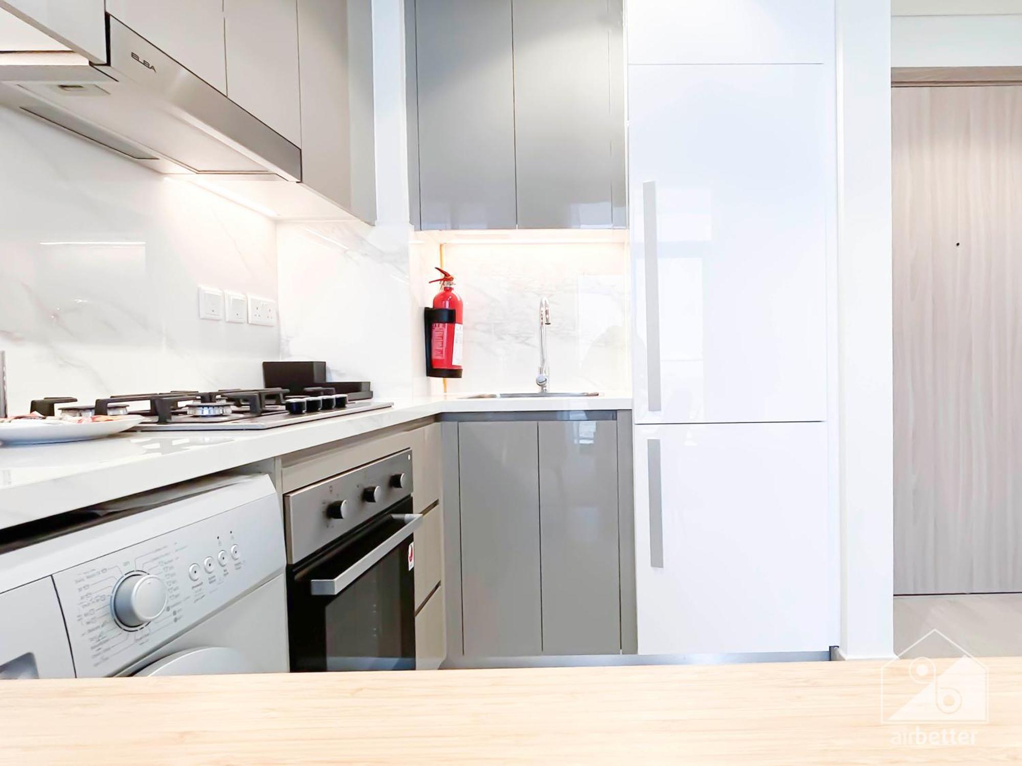 Stylish 1br With Balcony In Azizi Riviera Apartment *