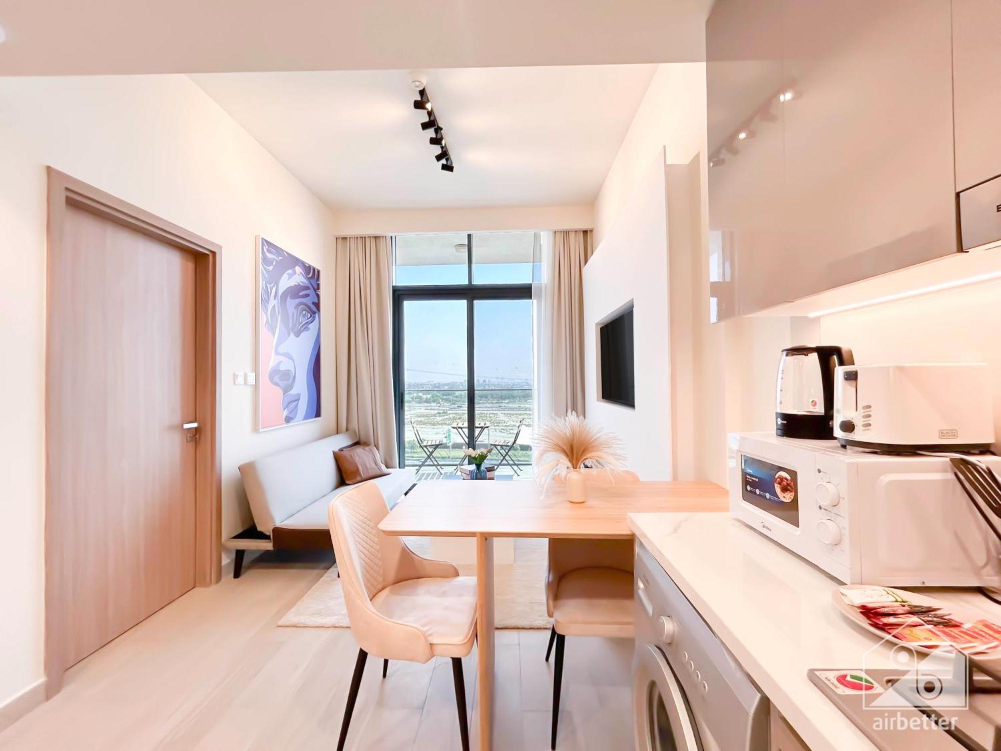 Apartment Stylish 1br With Balcony In Azizi Riviera *