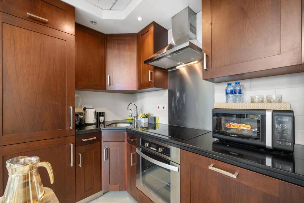Apartment Homes Near Burj Khalifa And Mall