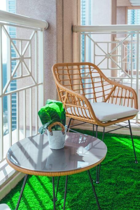 Apartment Homes Near Burj Khalifa And Mall