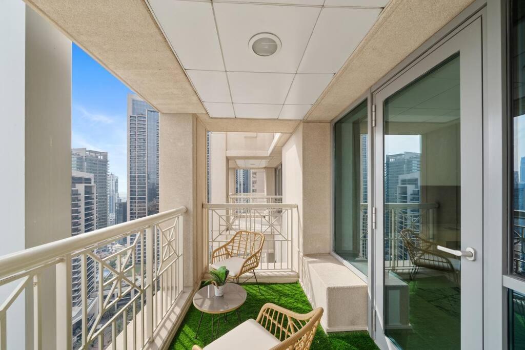 Apartment Homes Near Burj Khalifa And Mall