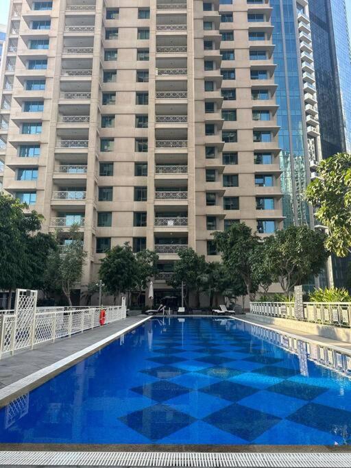 Apartment Homes Near Burj Khalifa And Mall Dubai