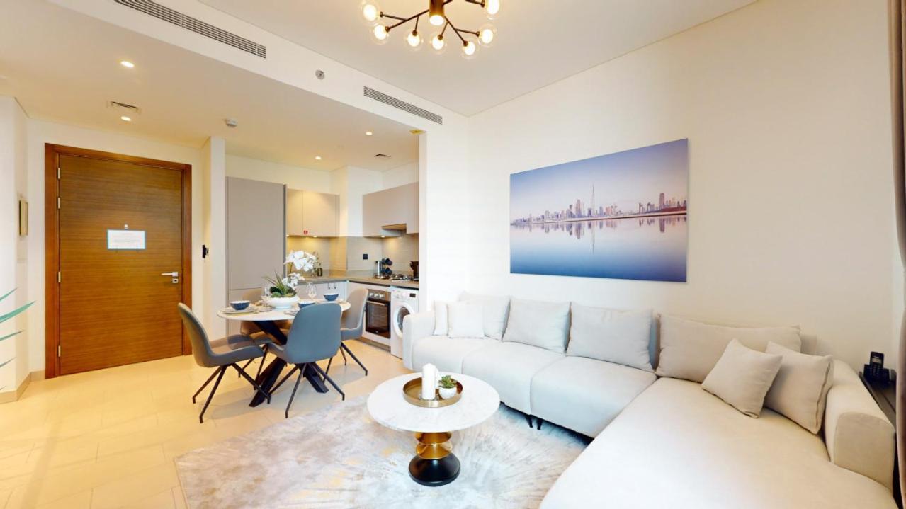 Creek Vistas Reserve - Modern One Bedroom Dubai