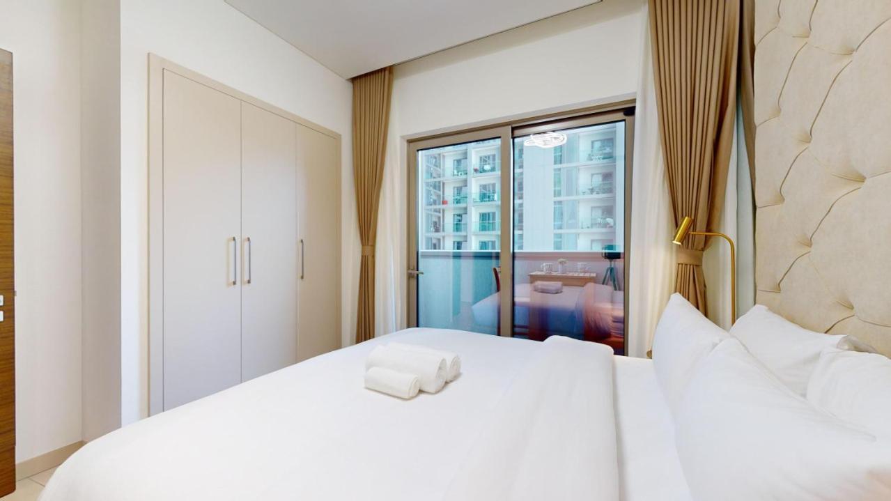 Apartment Creek Vistas Reserve - Modern One Bedroom Dubai