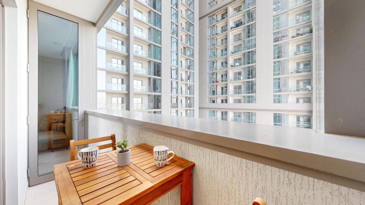 Apartment Creek Vistas Reserve - Modern One Bedroom Dubai