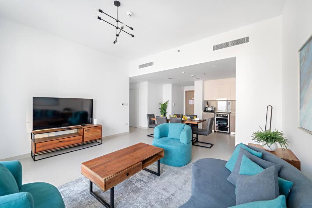 Apartment First Class 2br Glamour Retreat
