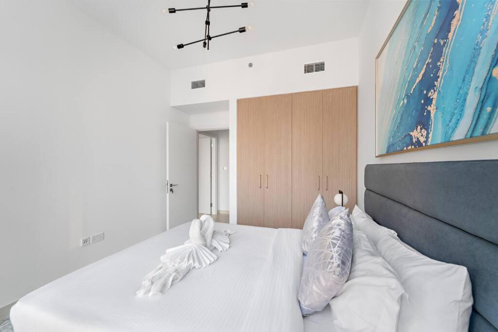 Apartment First Class 2br Glamour Retreat