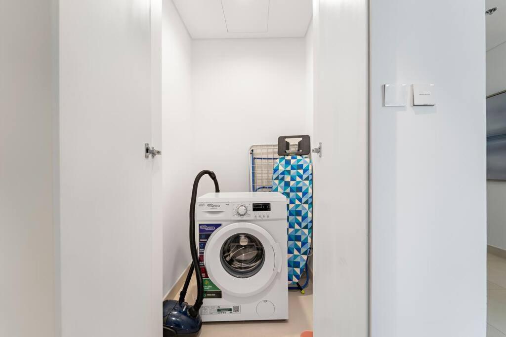 Apartment First Class 2br Glamour Retreat *
