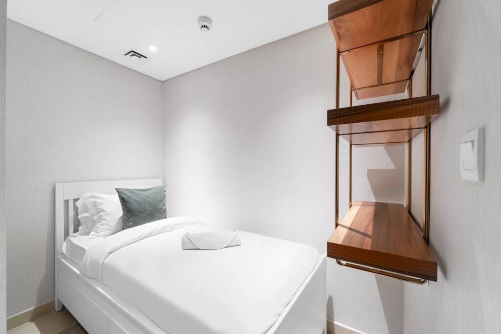 First Class 4br Spacious Luxury Retreat Apartment Dubai