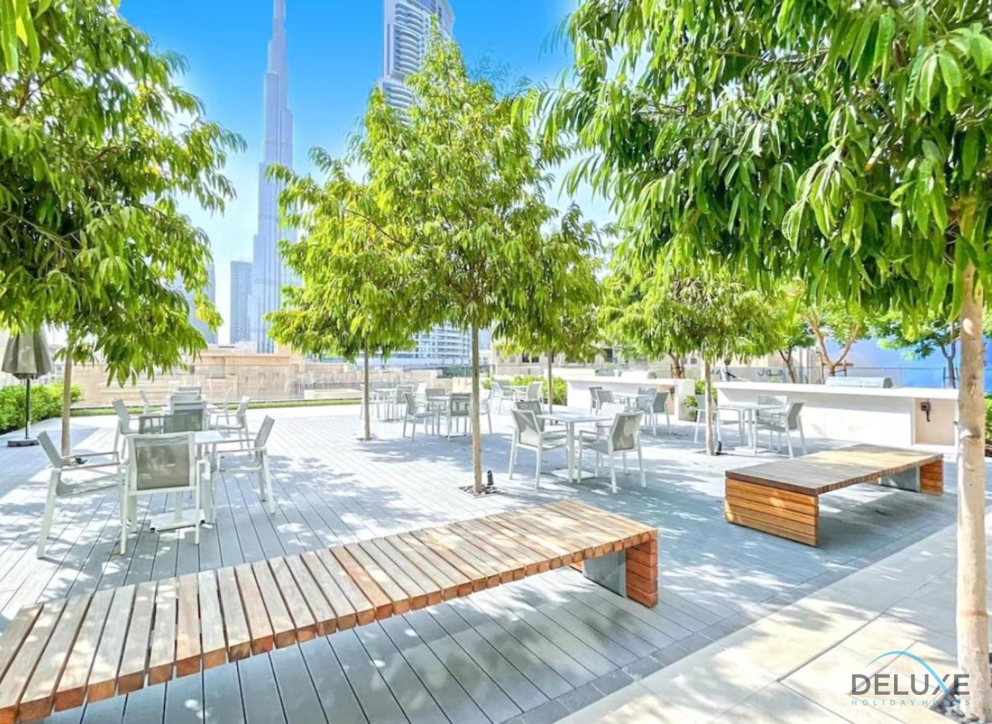Grand 2br With Burj Khalifa View In Burj Royale, Downtown By Deluxe Homes *