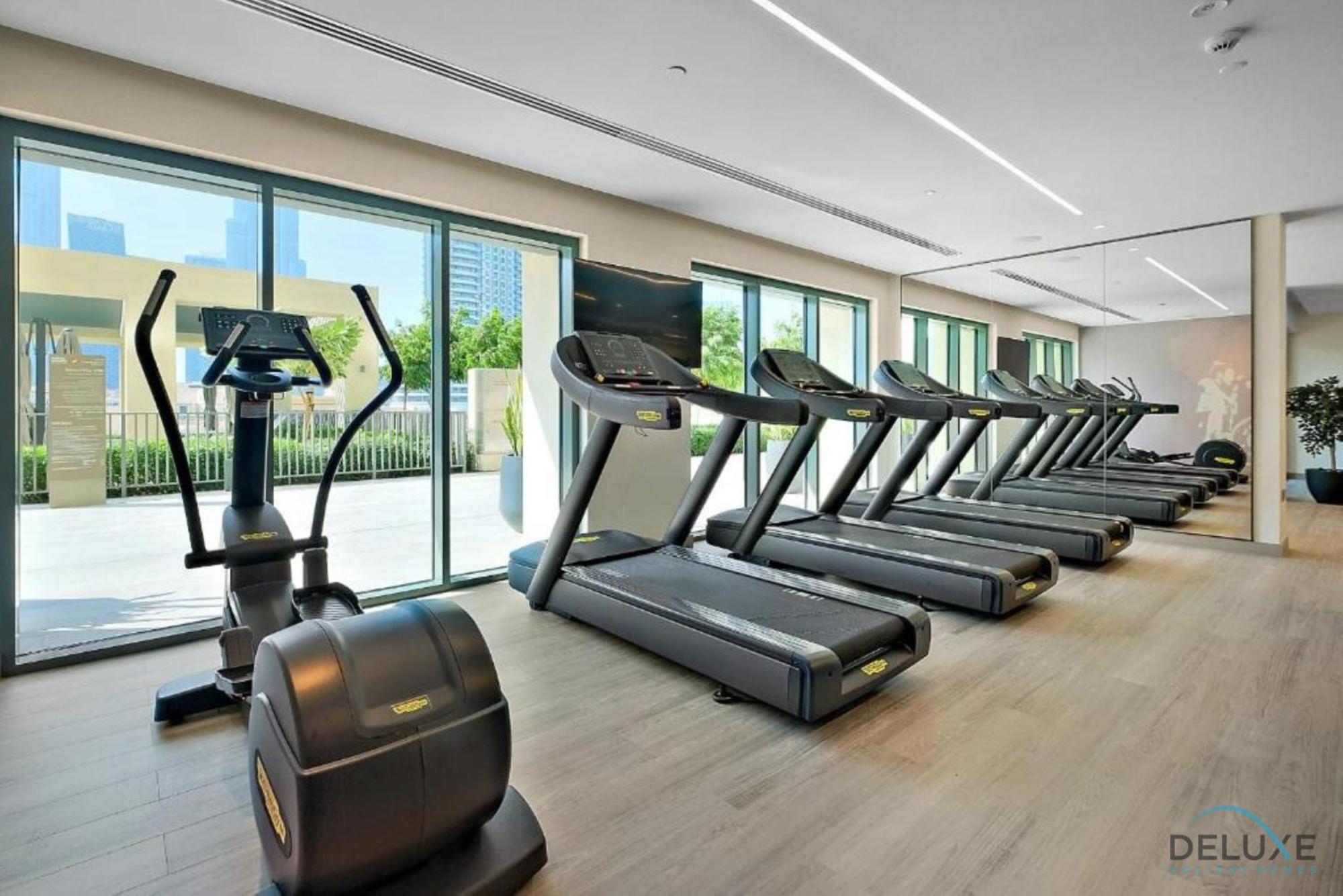 Grand 2br With Burj Khalifa View In Burj Royale, Downtown By Deluxe Homes Apartment Dubai