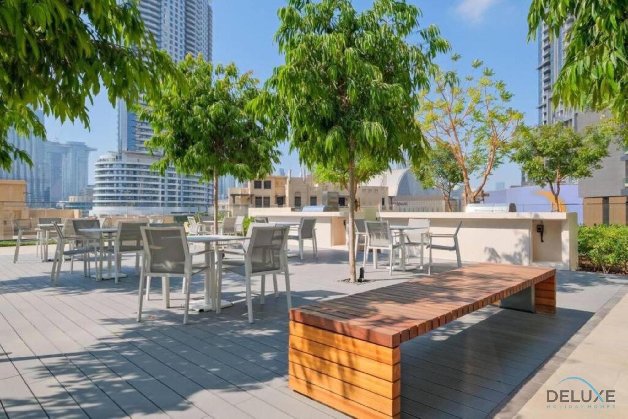 Grand 2br With Burj Khalifa View In Burj Royale, Downtown By Deluxe Homes