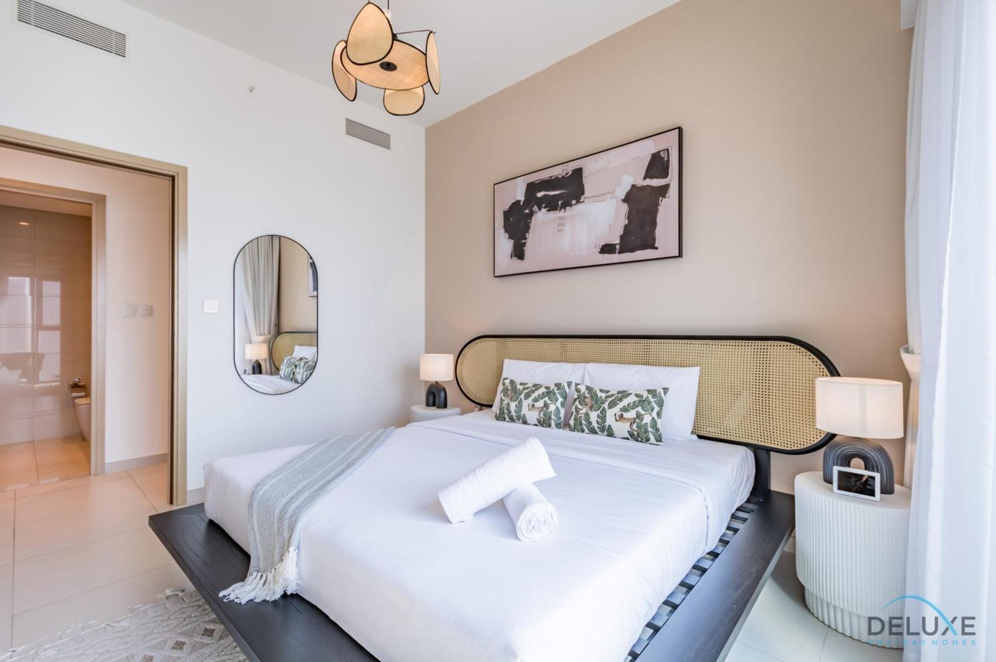 Grand 2br With Burj Khalifa View In Burj Royale, Downtown By Deluxe Homes * Dubai