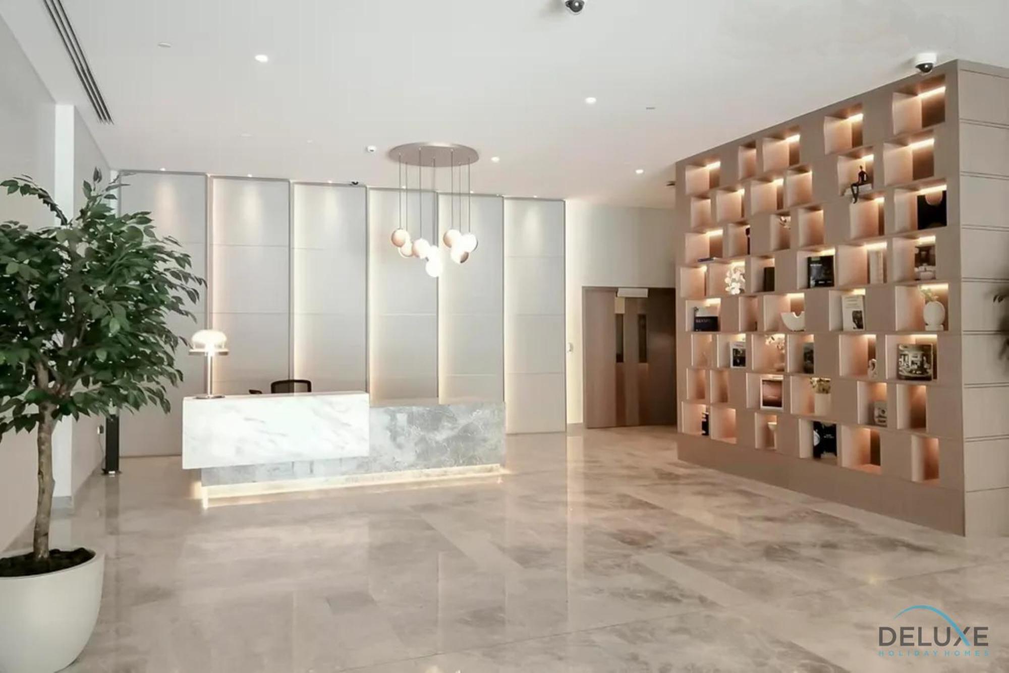 Grand 2br With Burj Khalifa View In Burj Royale, Downtown By Deluxe Homes Apartment Dubai