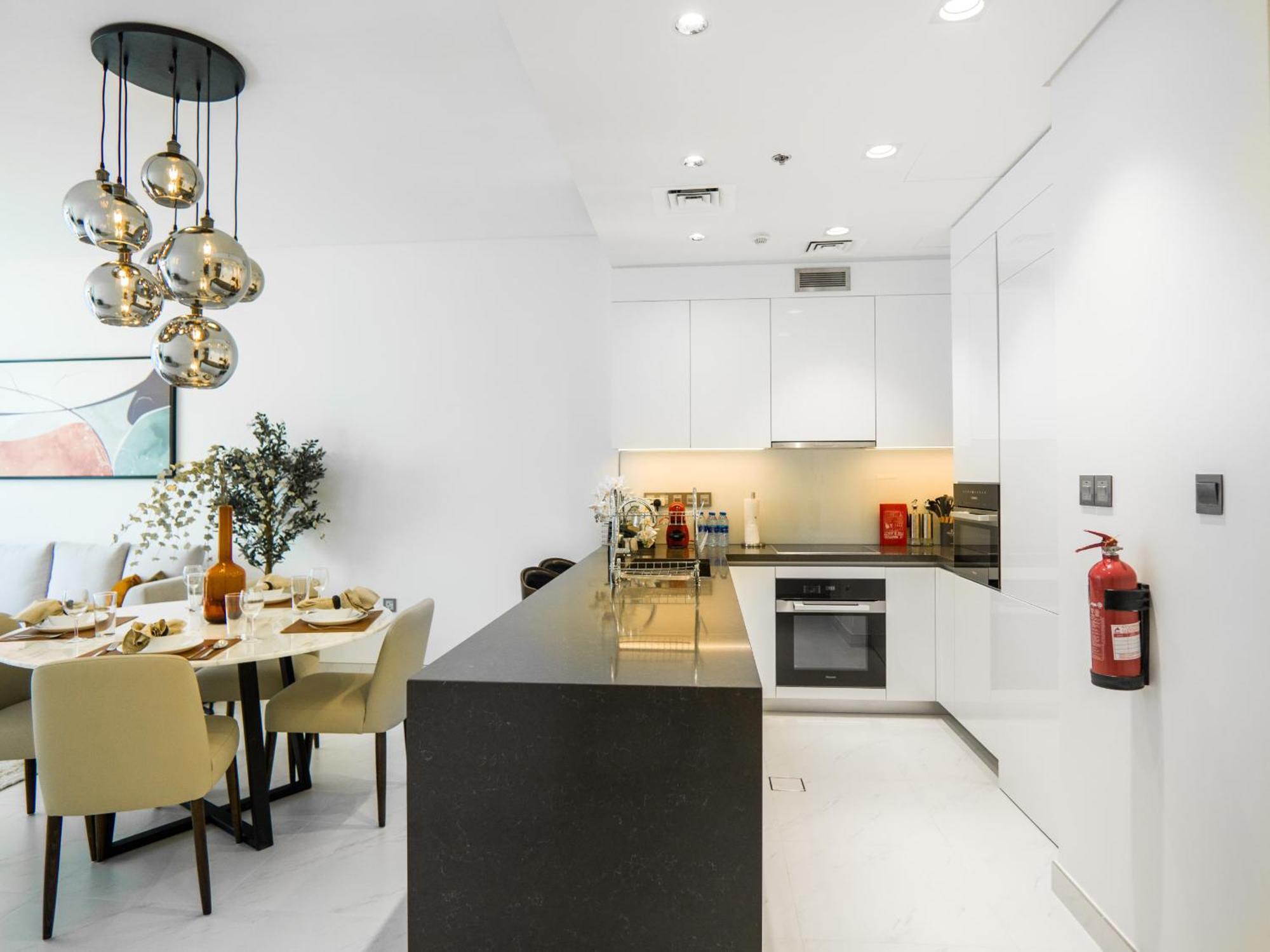 Amazing 2bdr With Lagoon View In District One 13 Al Merkadh * Dubai
