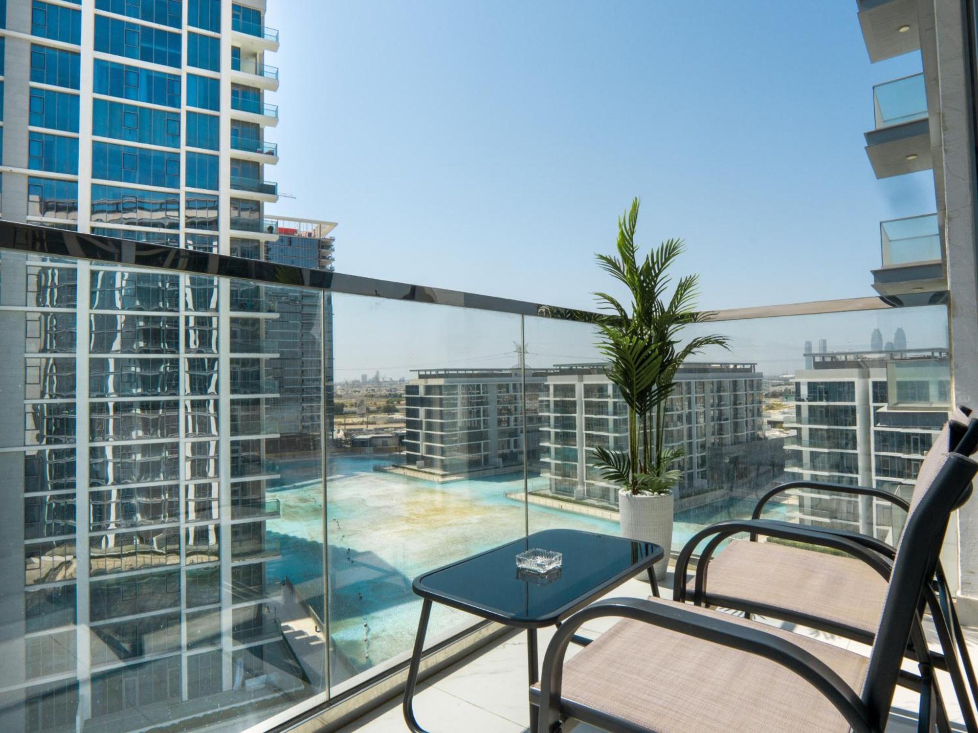 Amazing 2bdr With Lagoon View In District One 13 Al Merkadh Apartment Dubai