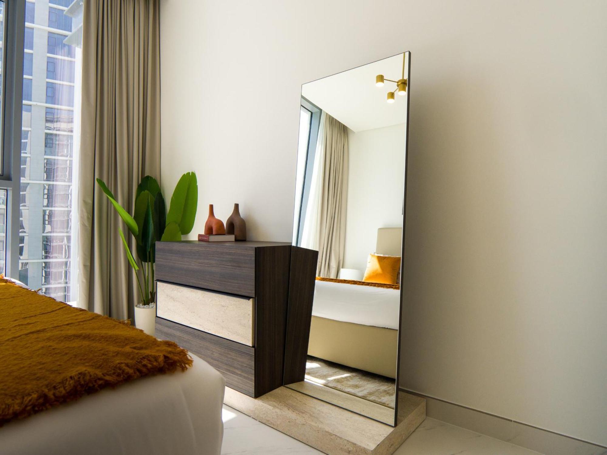 Amazing 2bdr With Lagoon View In District One 13 Al Merkadh * Dubai