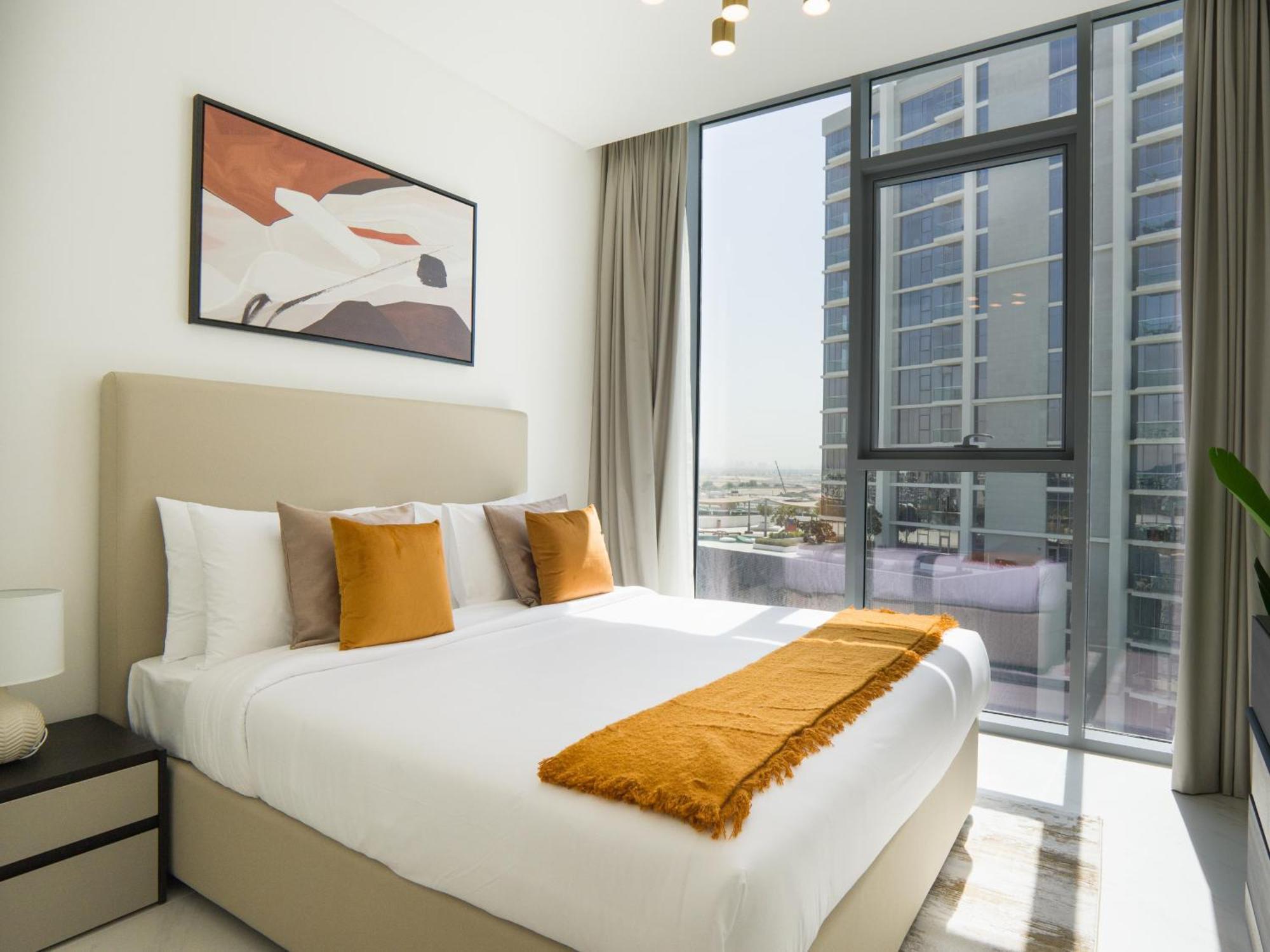 Amazing 2bdr With Lagoon View In District One 13 Al Merkadh Apartment *