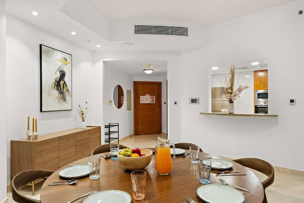 Apartment First Class 2br Luxurious Escape Dubai