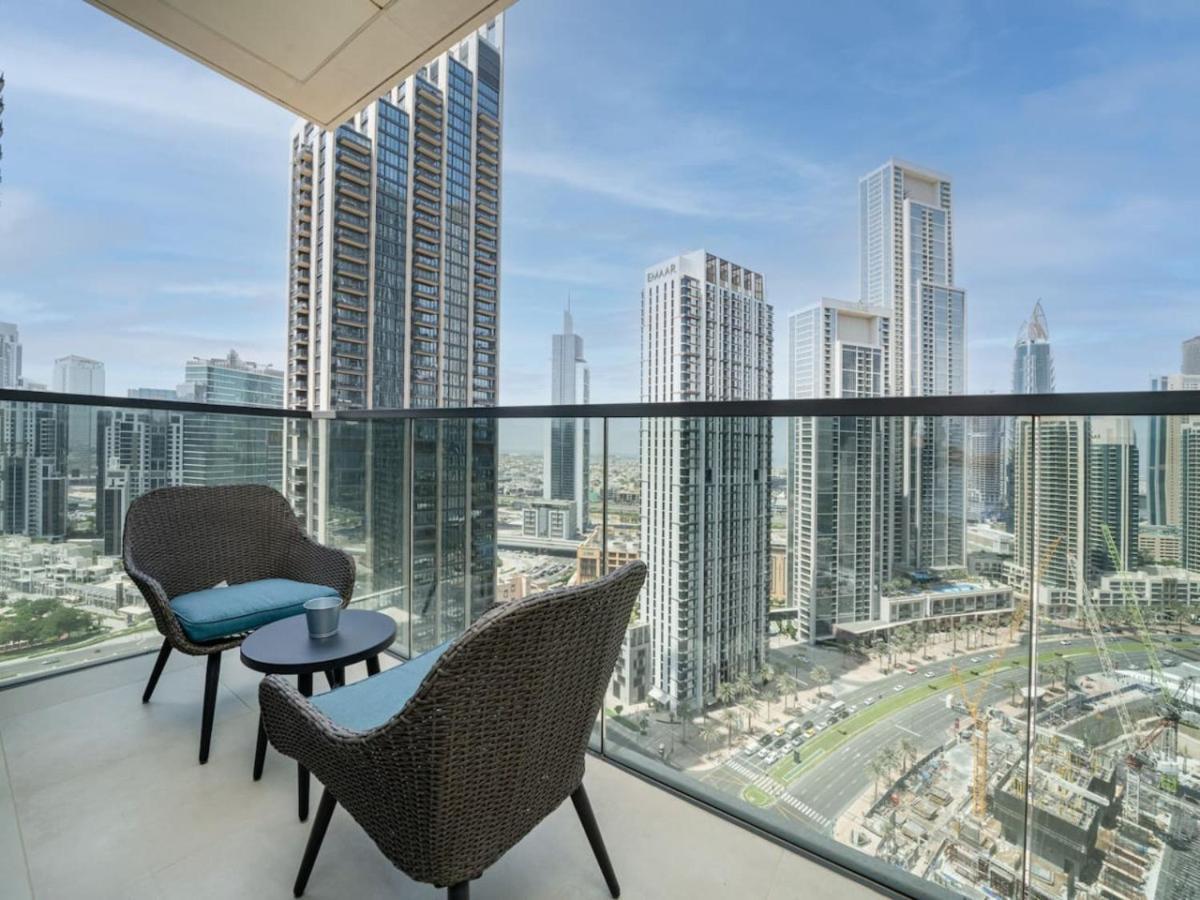 Downtown 2 Bed With Poolside Burj Khalifa View * Dubai