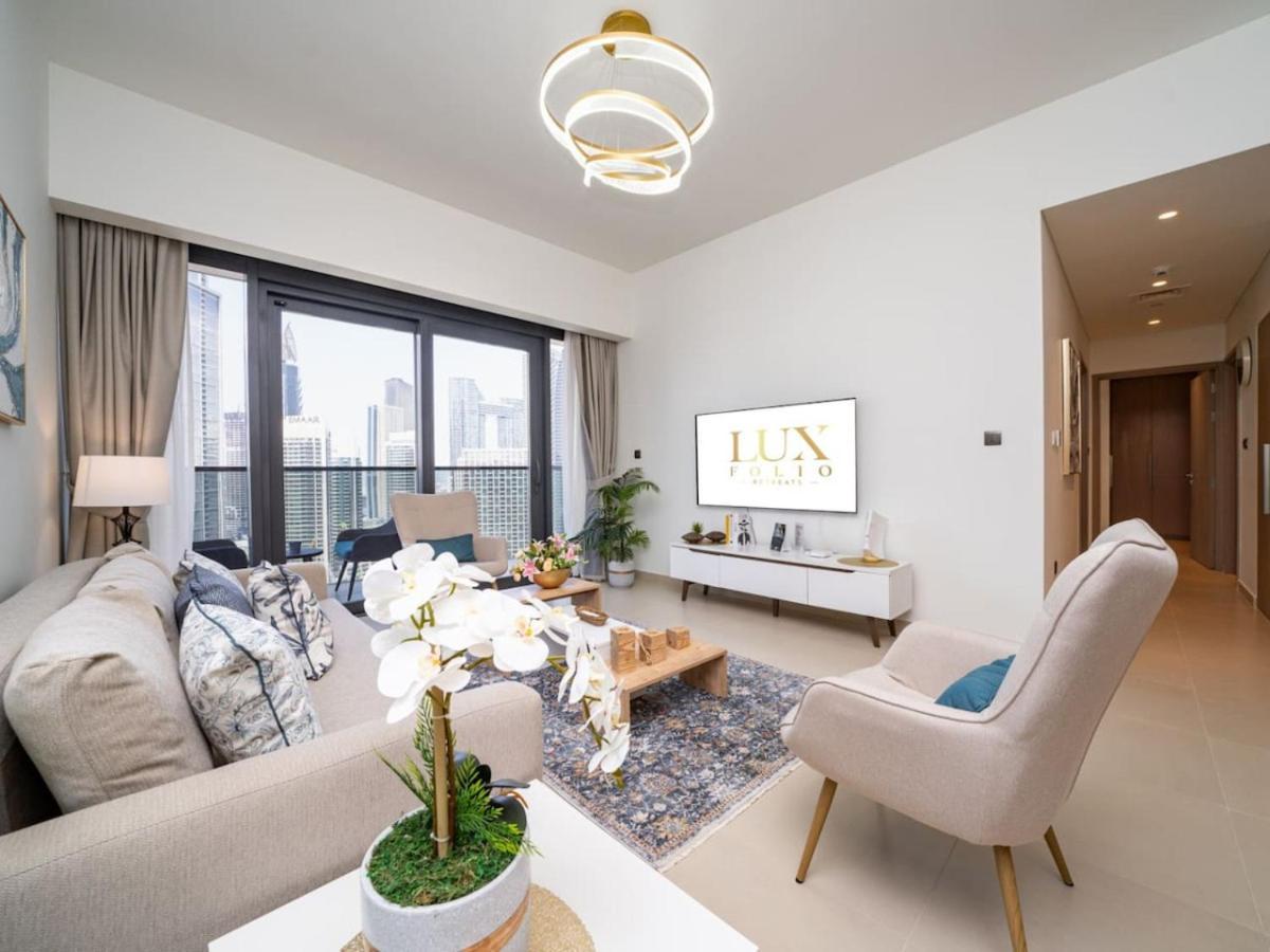 Apartment Downtown 2 Bed With Poolside Burj Khalifa View