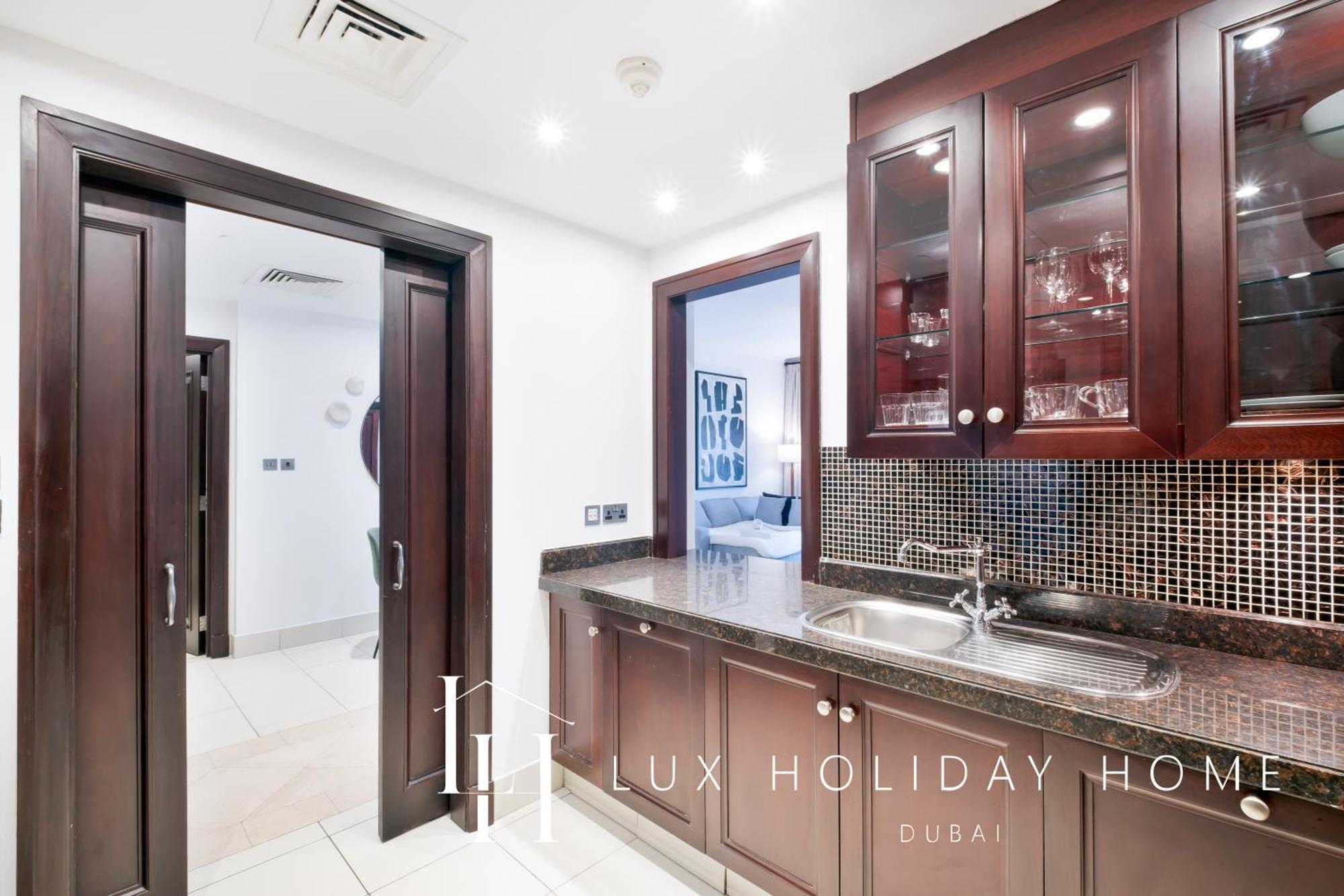 Lux The Reehan Burj Khalifa View Apartment Dubai