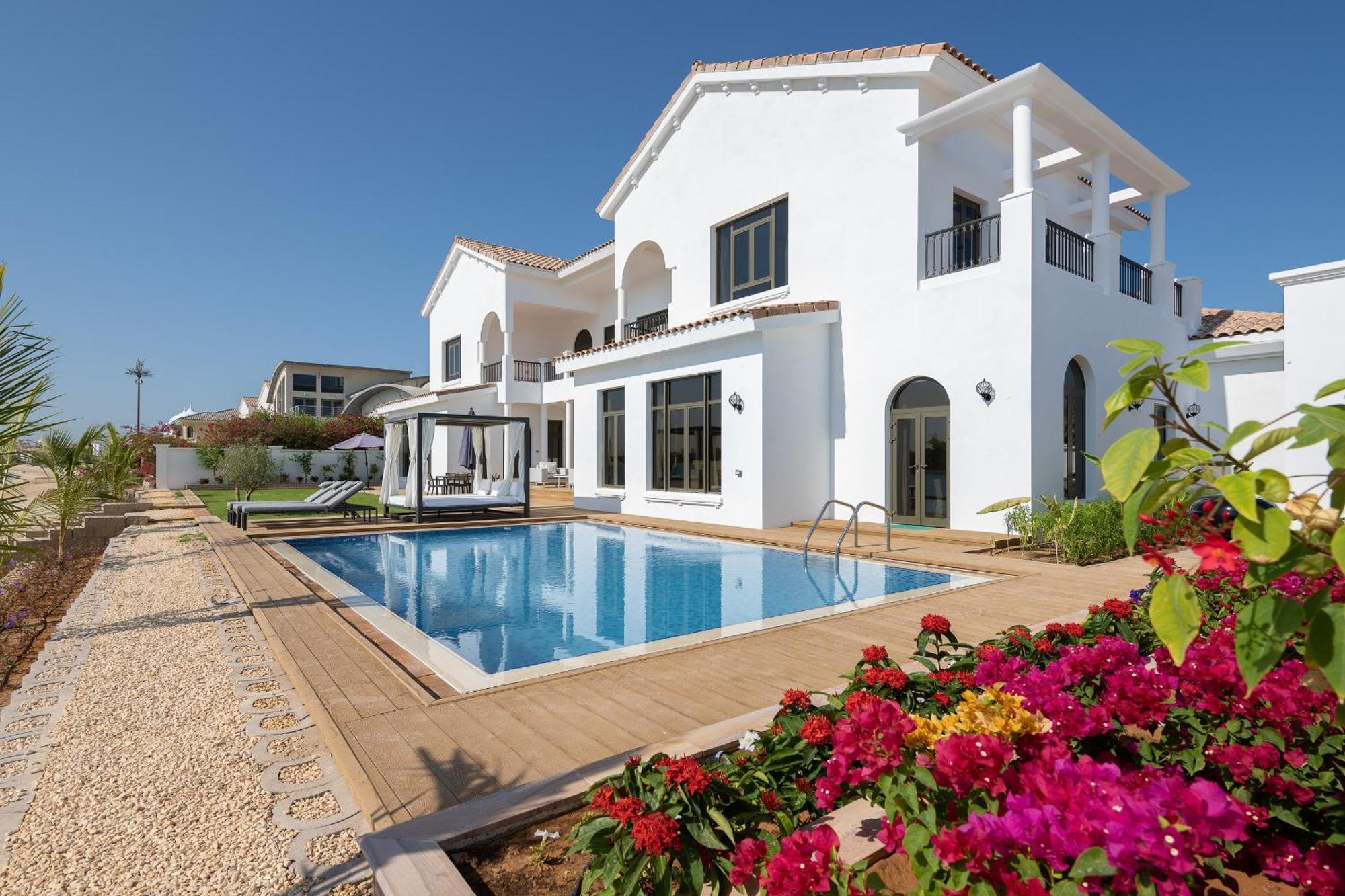Frond K, Signature Villas, Palm Jumeirah - Mint Dubai