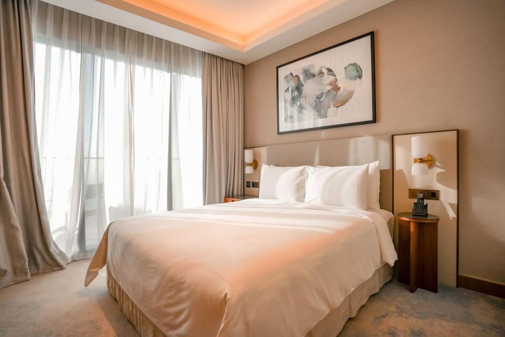 Apartment Address Opera 2br 54th Floor Dubai