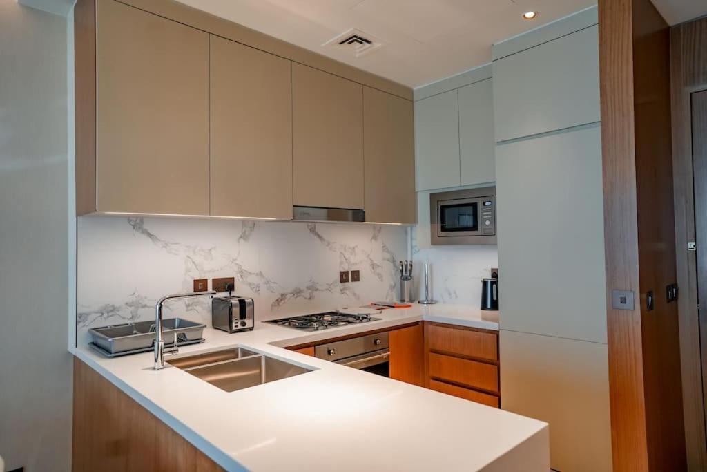 Apartment Address Opera 2br 54th Floor Dubai