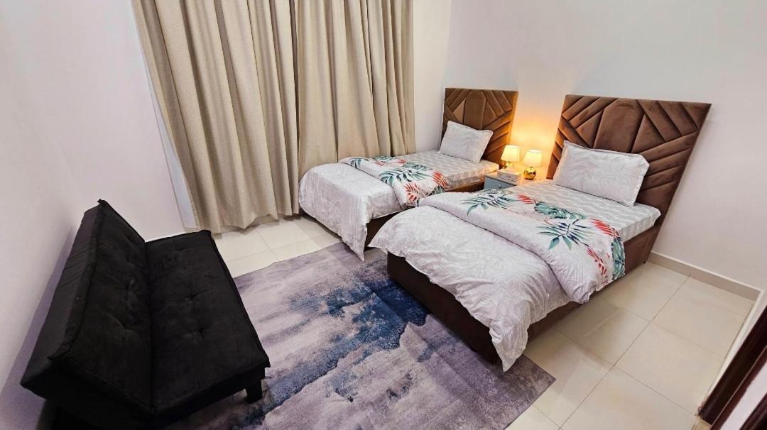 Deluxe Near Airport Homestay