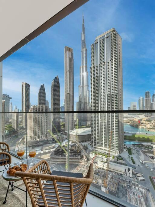 2br-fountain & Burj Khalifa View - Near Mall Apartment