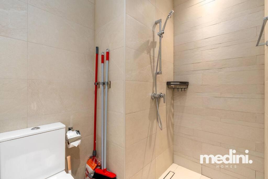 Apartment - Azizi Riviera 37 Dubai