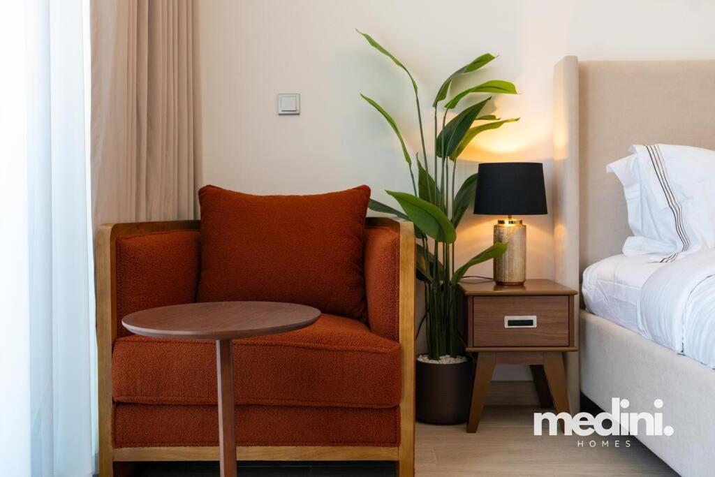 - Azizi Riviera 37 Apartment *
