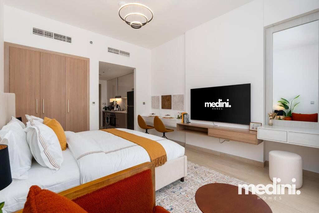 Apartment - Azizi Riviera 37 *