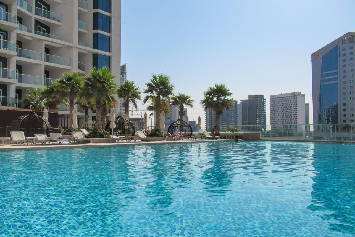 Frank Porter - Damac Prive A Apartment