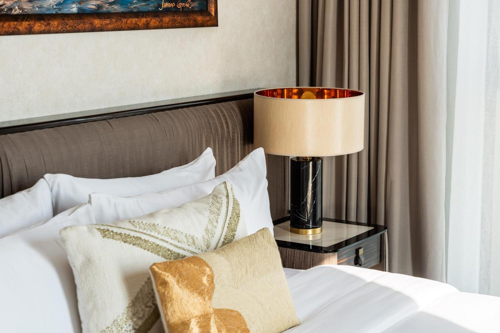 Apartment Luxury At Creek Harbour, Bayshore - By Dustay